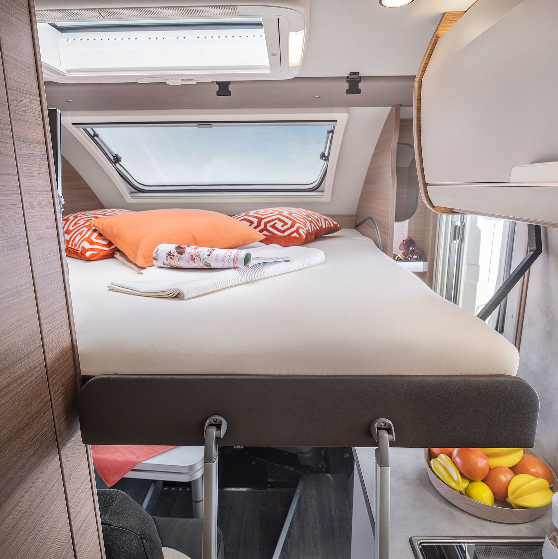 KNAUS TOURER VAN VANSATION Bett