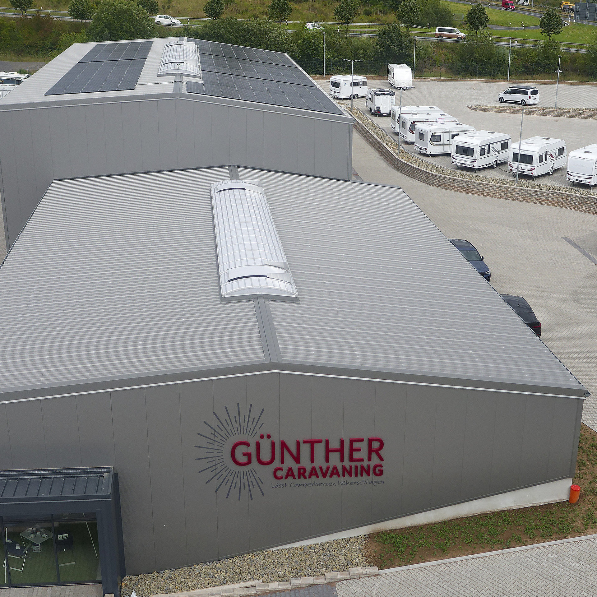 Günther Caravaning - Neubau für Wohnmobile und Wohnwagen in Eichenzell bei Fulda